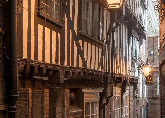 Dovecote House - Luxury Town House - Dog Friendly Holiday home York