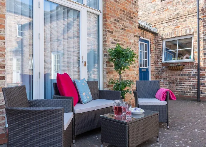 Holiday home Dovecote House - Luxury Town House - Dog Friendly