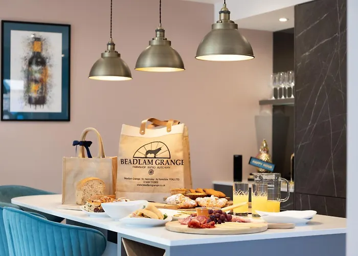 Dovecote House - Luxury Town House - Dog Friendly *