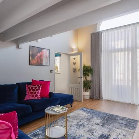 Dom wakacyjny Dovecote House - Luxury Town House - Dog Friendly York