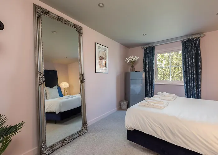 Holiday home Dovecote House - Luxury Town House - Dog Friendly *