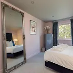Feriehus Dovecote House - Luxury Town House - Dog Friendly *