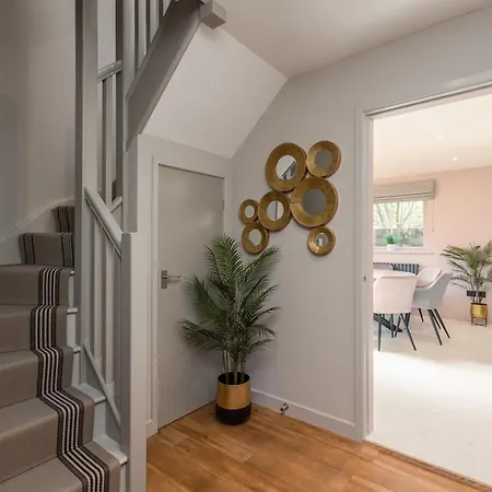 Dovecote House - Luxury Town House - Dog Friendly *