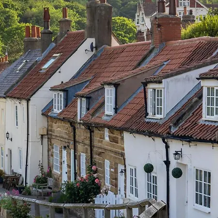 Dovecote House - Luxury Town House - Dog Friendly * 요크