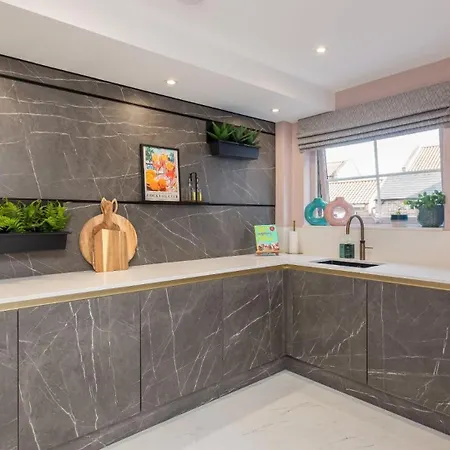 Dovecote House - Luxury Town House - Dog Friendly * 요크